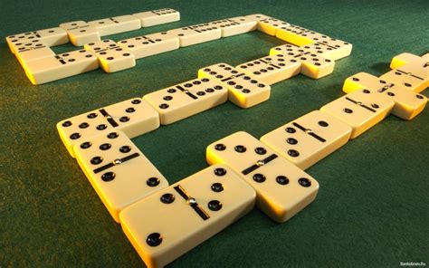 Domino Game Tewshit