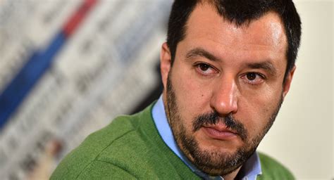 More than 600 migrants are expected to reach italian. Matteo Salvini chiede la revoca delle sanzioni contro la ...
