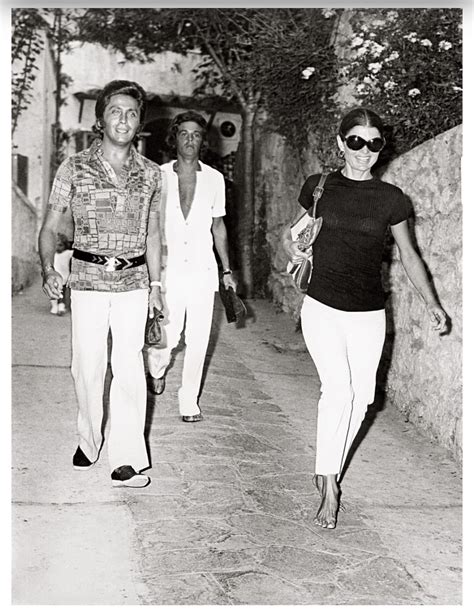 Jackie Kennedy In Capri Italy Jacqueline Kennedy Onassis Estilo Jackie Kennedy Os Kennedy