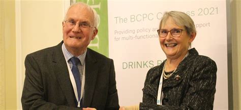 Bcpc Award Presented At Bcpc Congress Bcpc British Crop Production Council Bcpc British