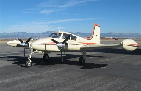 塞斯纳cessna 310 天津航大飞天航空技术服务有限公司