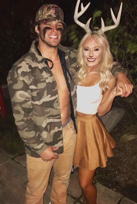 50 Cute Couples Halloween Costumes Youll Want To Recreate Popular Halloween Costumes Couples