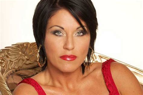 Jessie Wallace Actor Jessie Wallace Gary Kemp Eastenders Playbuzz Joan Musicals Famous