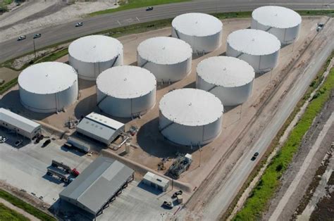 San Antonios Nustar Energy Selling Canadian Storage Terminal For 60