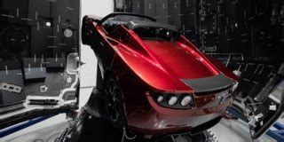 Zdajú sa vám špecifikácie druhej generácie športového elektromobilu tesla roadster šialené? Tesla Roadster's SpaceX package will replace back seats ...