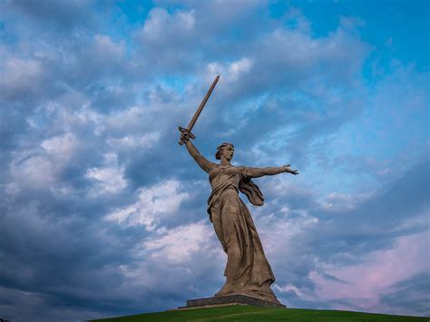Photo Volgograd Russia Monuments The Motherland Calls 1920x1440