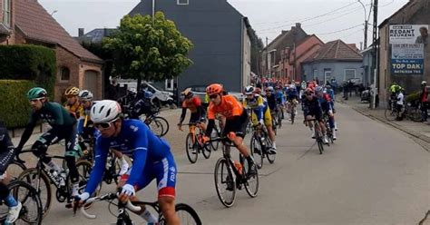 En zeker ook niet in gemeente kluisbergen. Beperkt publiek langs parcours Ronde van Vlaanderen in ...