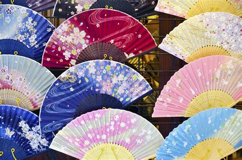 Traditional Crafts In Japan Folding Fans Japan Up Close