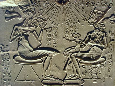 Nefertiti E Akhenaton O Casal Egípcio Impossível De Ser Ignorado