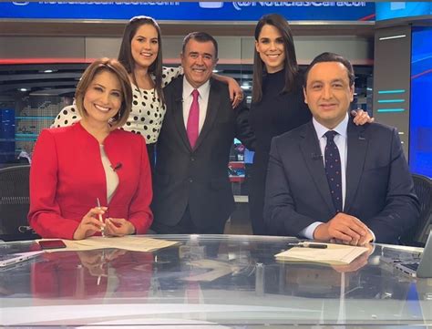 It first aired in 1998. Presentadora de "Noticias Caracol" estaría esperando su ...