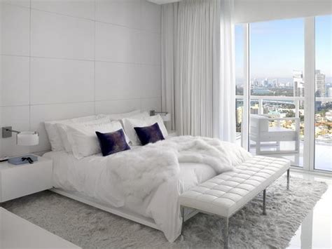 16 Beautiful And Elegant White Bedroom Furniture Ideas