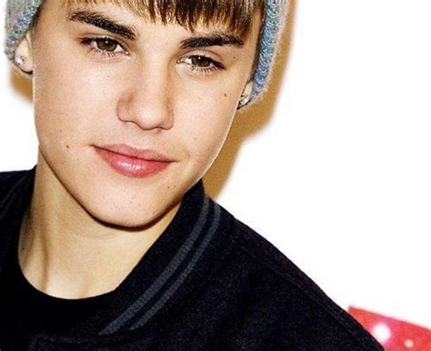 Biodata dan Profil Justin Bieber Lengkap