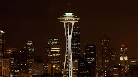 Lightning Strikes Space Needle The Weather Channel