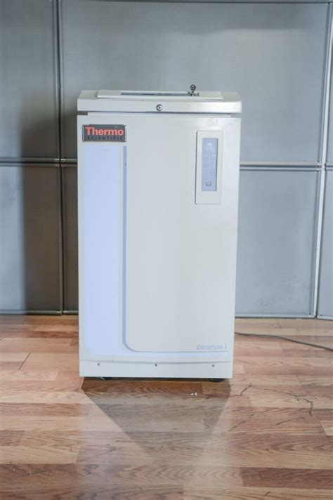 Thermo Scientific Cryo Plus Pinnacle Medical Equipment