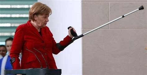 Angela Merkel Se Fractura La Pelvis Mientras Esquiaba