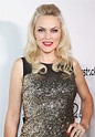 Elaine Hendrix: What’s in My Bag? | Fashion Model Secret