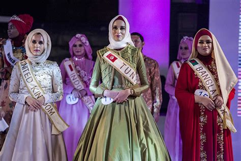 Miss Muslimah Une Tunisienne Gagne Le Concours Mondial De Beauté  Sans Bikini Regardez