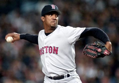 Distant Replay The Night Pedro Martinez Beat Roger Clemens In Duel For The Ages The Athletic