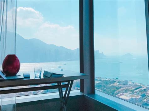 A Perfect Harbour View Hotel In Hong Kong — The Most Perfect View