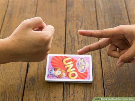 What card games work well with a large number of players (say 6+ players) and only require a standard pack of playing cards? 3 Ways to Deal Cards for Uno - wikiHow
