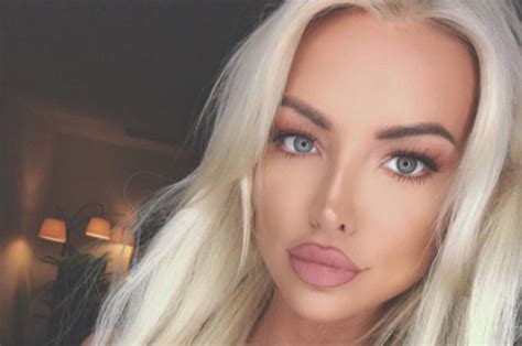 Lindsey Pelas Nude Ambition On Display As Model Teases Camel Toe