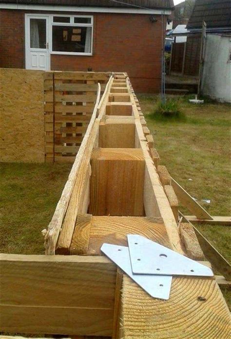 Pallet Swimming Pool Project Out Of 40 Pallets To Share With You That