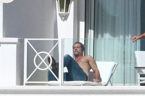 Oh Mel With Images Mel Gibson Shirtless Gibson