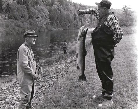 Interesting Vintage Snapshots Of People Posing With Big Fishes Fishing Photos Big Fish
