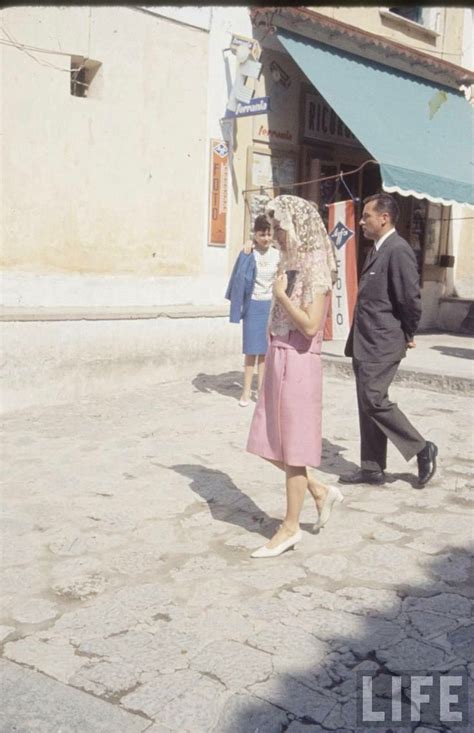 Jackie Kennedy In Italy Photographer Hank Walker 01 Jan 1962 ♡ ♡ ♡ ♡ ♡ Jacqueline K Jackie