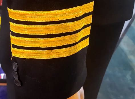 Golden Epaulette Shoulder Badge Strip Material For Pilots Ship