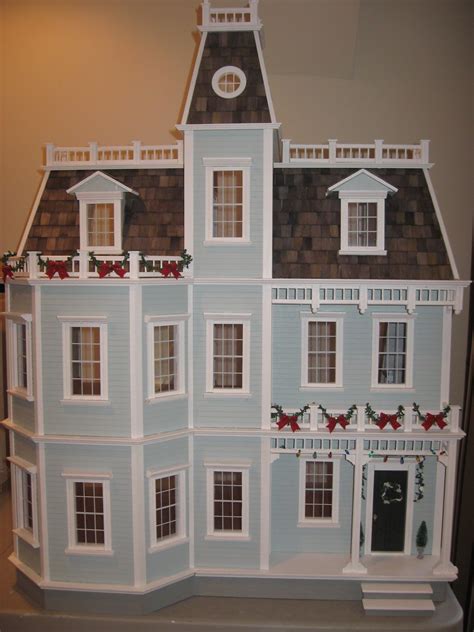 Little Darlings Dollhouses: FINISHED NEWPORT DOLLHOUSE ON SALE NOW