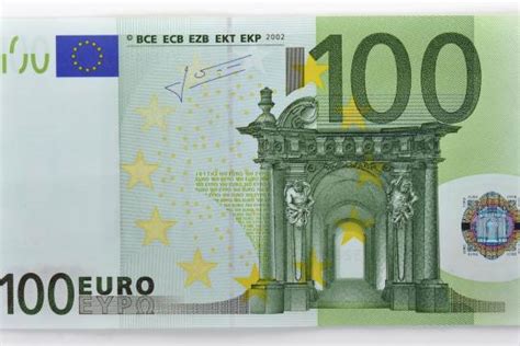 Der 100er ist grün, der 200er gelb und der 500er violett. Kolumne: Was haben bloß alle gegen den 100-Euro-Schein? - DIE WELT