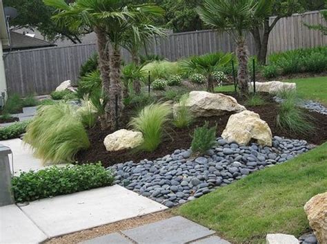 40 Cool Front Yard Rock Garden Ideas In 2020 Modern Landscaping