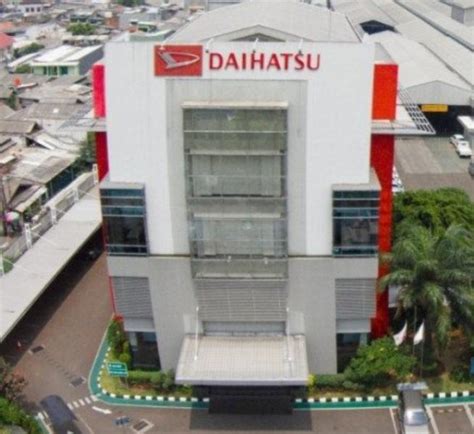 Pt astra daihatsu motor (adm) adalah agen tunggal pemegang merek mobil daihatsu di indonesia yang berhak mengimpor, merakit dan membuat kendaraan bermerk daihatsu/toyota, dan komponen serta bisnis terkait di indonesia. Siapkan Produksi Secara 2 Shift, Daihatsu Targetkan Produksi Hingga Empat kali Lipat - Jabar ...