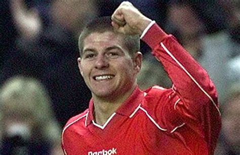 Steven Gerrard In Pl Hall Of Fame Liverpool Legends Ridiculous Pass