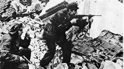 Warsaw Uprising Ends October 2 1944 History