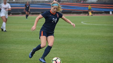 Hailey Stenberg Womens Soccer Pepperdine University Athletics