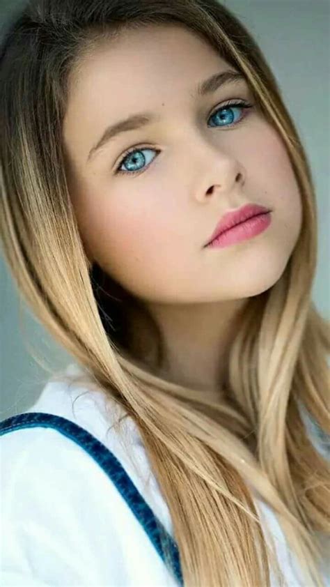 Pin By Varia On Young Fashion Models Most Beautiful Eyes Beautiful
