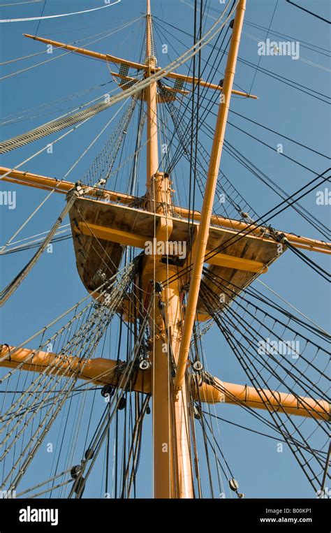 Mast And Rigging Of An Old Sailing Ship Stock Photo Alamy