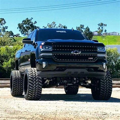 Awesome Trucks Gmctrucks With Images Chevy Trucks Lifted Trucks