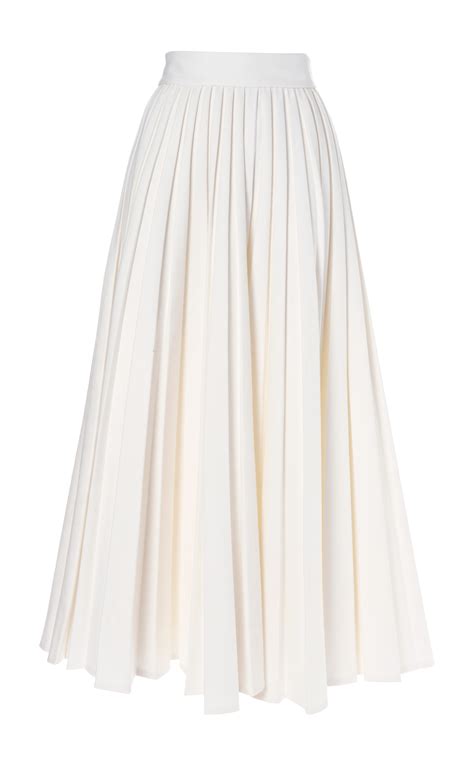What To Wear With A White Pleated Skirt Carey Fashion