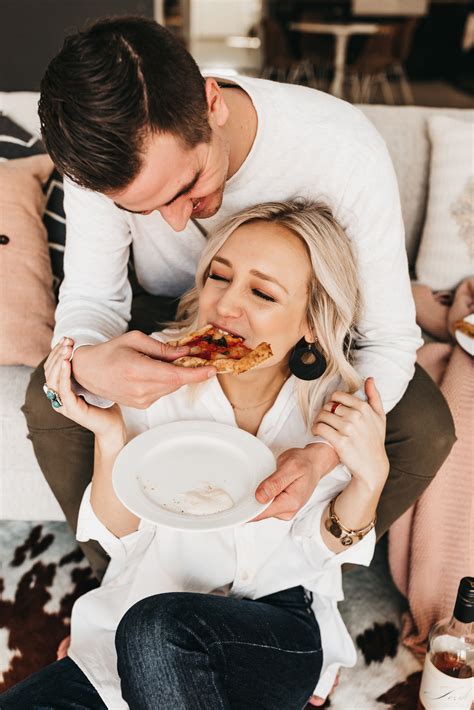 the perfect pizza date for couples that will melt your heart