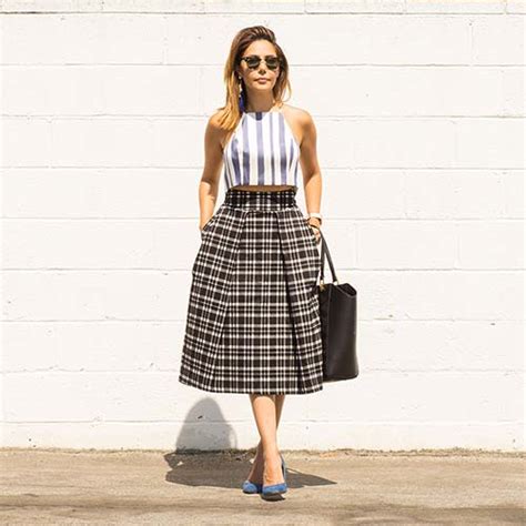 4 Quick Tips On How To Style A Midi Skirt Sointheknow