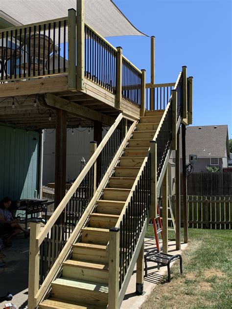 Hoch Zufall Samt How To Build Deck Stairs Ausziehen Erstaunen Fallen
