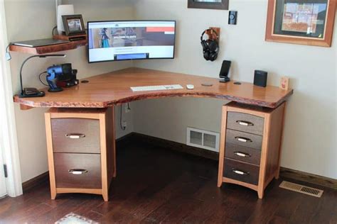 23 Diy Corner Desks Plans And Ideas