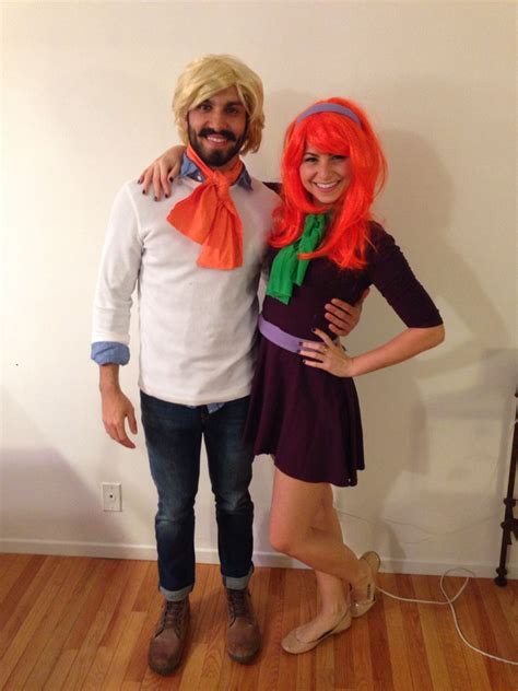 Shaggy, fred, velma, and daphne are instantly recognizable, whether you have a scooby in your posse or not. Daphne and Freddy costume Scooby doo Halloween costumes | Freddy costume, Couples costumes ...