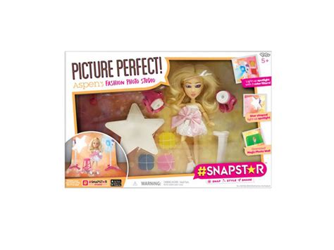 Snapstar Picture Perfect Aspens Fashion Photo Studio Doll Set With
