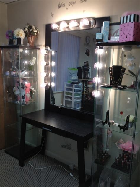4.5 out of 5 stars. How Dazzling Makeup Vanities for Bedrooms with Lights ...