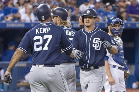 Padres Closing In On Consecutive Home Run Record