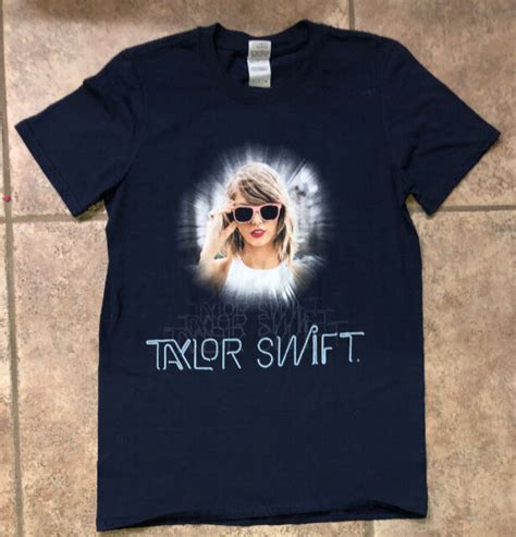 Taylor Swift Navy Blue Graphic 1989 Tour Shirt Mens Size Small Ebay